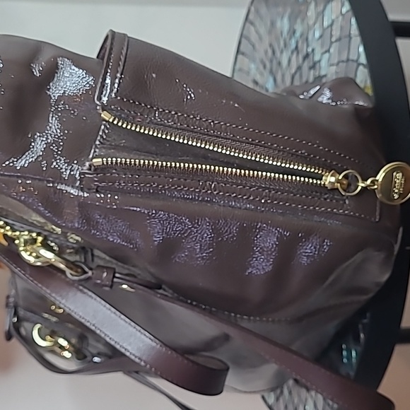 Coach Shiny Brown Shoulder Bag - Picture 4 of 14